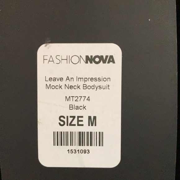 FashionNova Leave an Impression Mock Neck Bodysuit - Picture 3 of 3